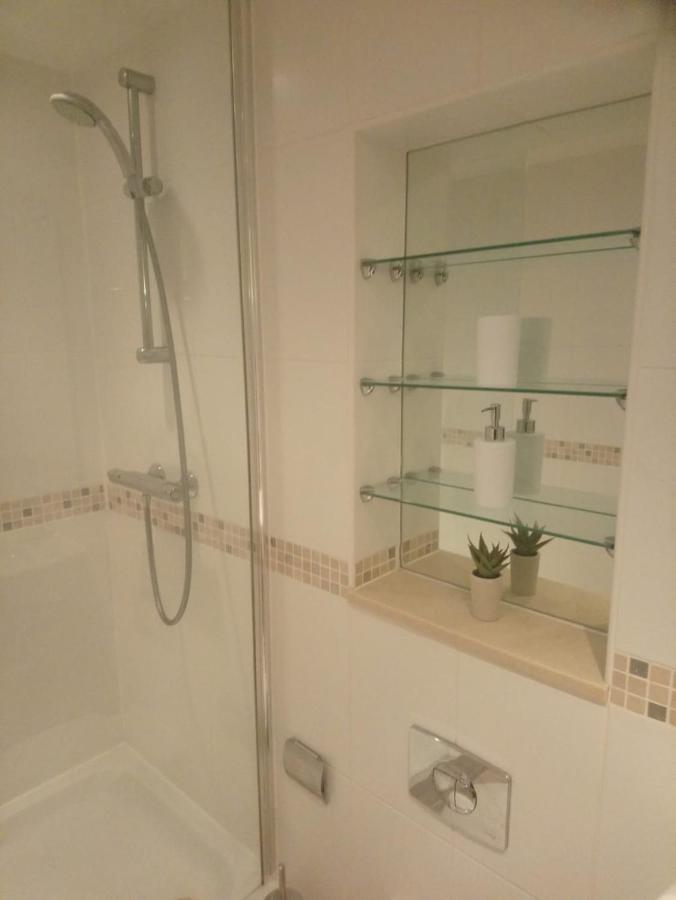 1 Bedroom Flat In Sheffield City Centre-Sleeps 4 Экстерьер фото